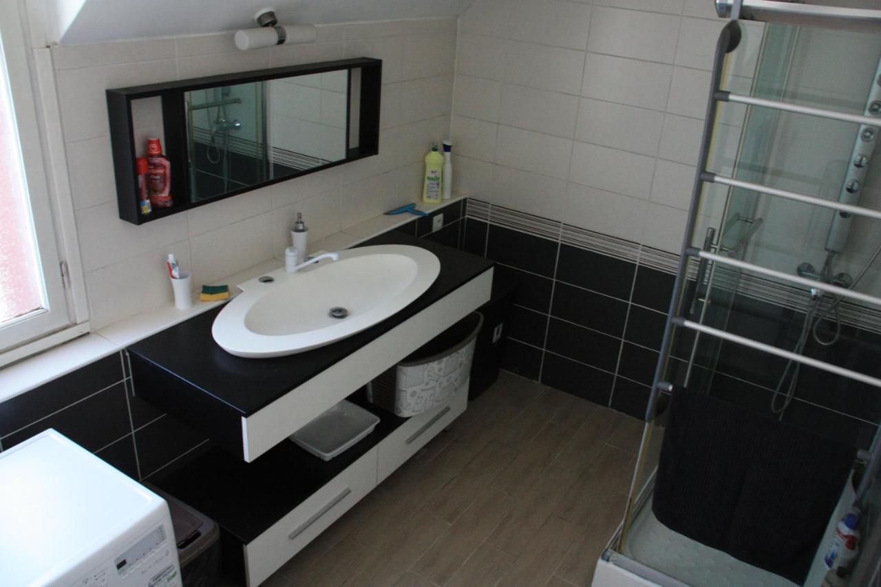 Appartement Spacieux Et Lumineux Oloron-Sainte-Marie Luaran gambar